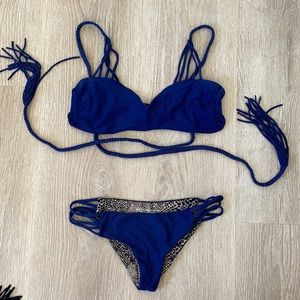 Dark blue Acacia bikini